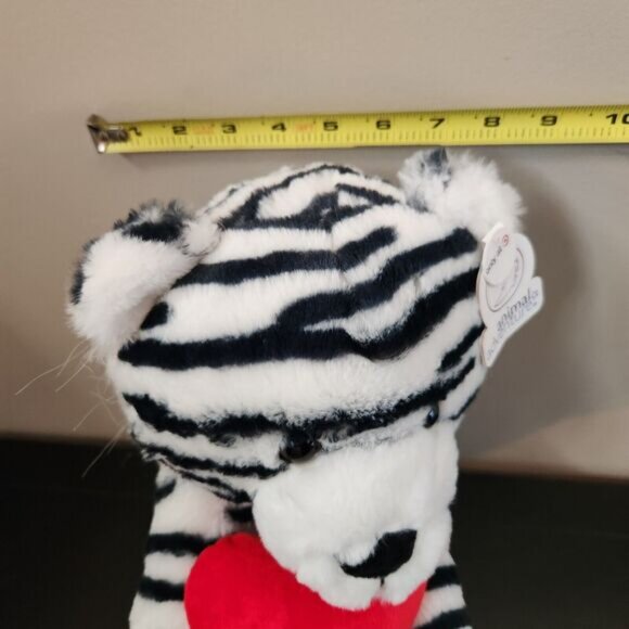 Plush White Tiger With Heart NWT Valentine's Animal Adventure Stuffie - Picture 3 of 4